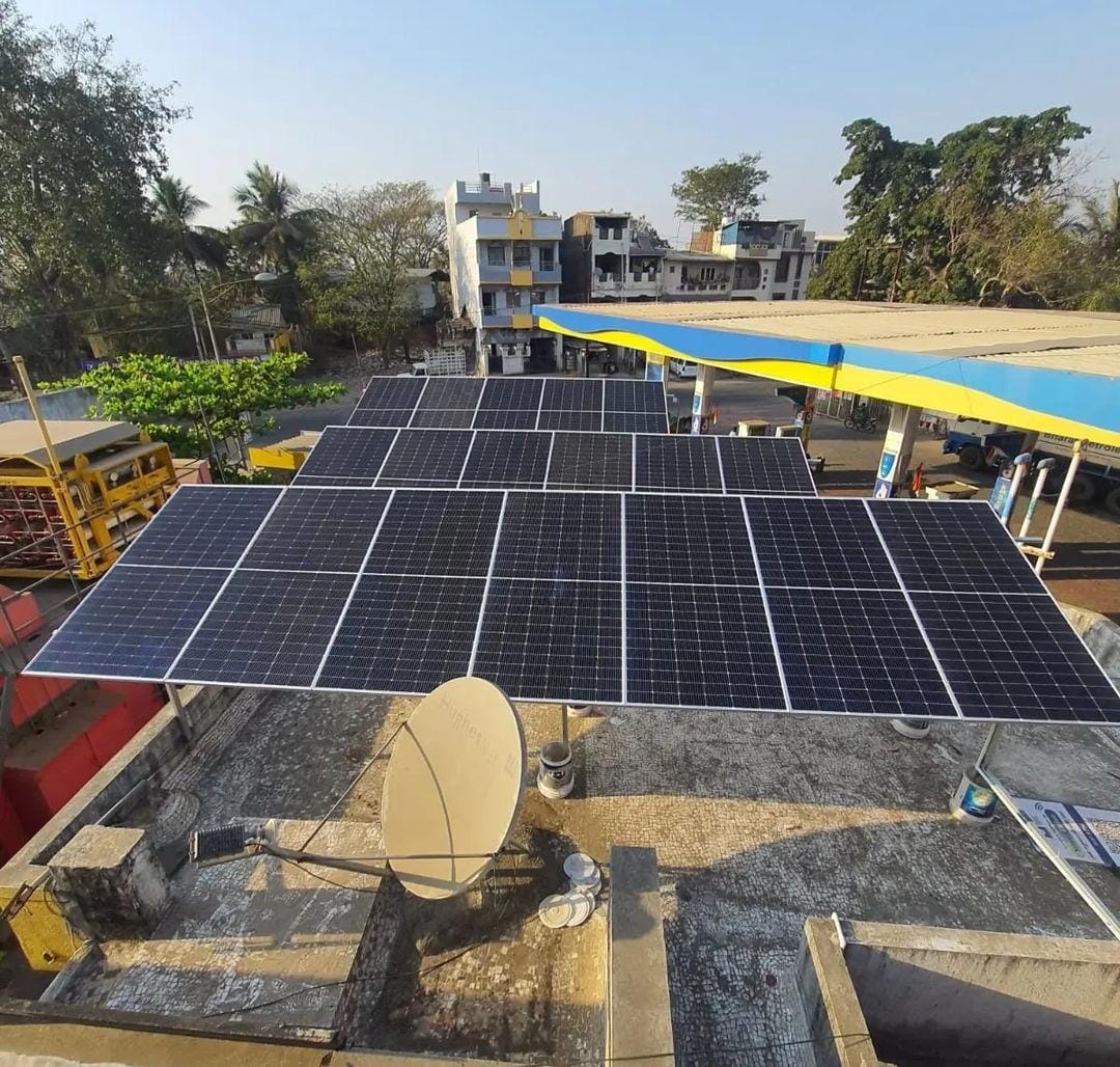 Kalyani solar installation on a commercial site in Varanasi